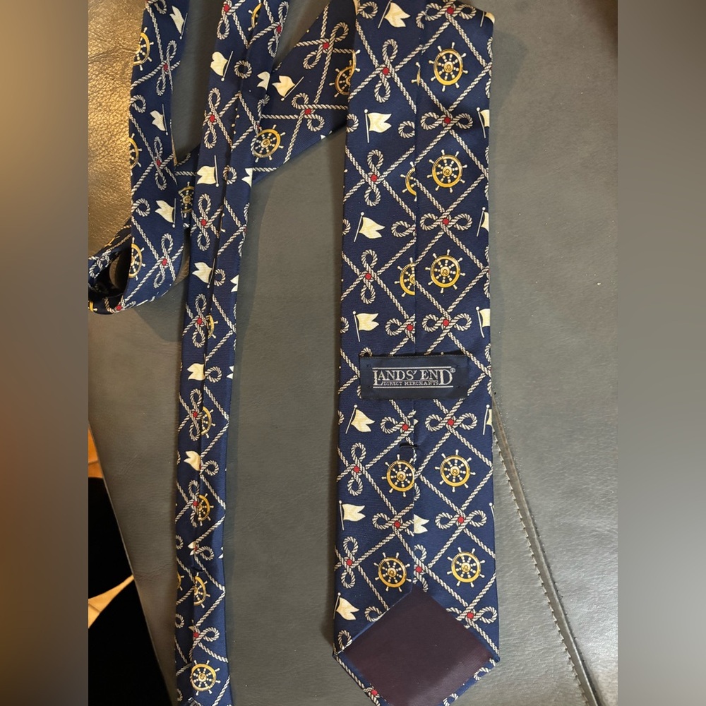 Lands' End Blue Nautical Wheel Men's  silk Tie
